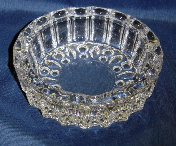 Elegant Crystal Glass Ashtray - Memory Lane Collectibles