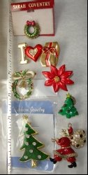 Christmas Pins and Brooches - HOLLYCRAFT , AAI