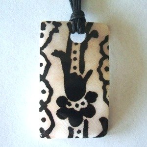 BLACK ON WHITE SHELL NECKLACE #44