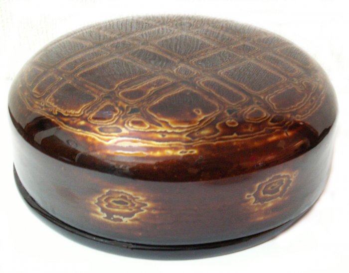 LACQUERED BOX HOLDING 6 COASTERS (DESIGN 1)