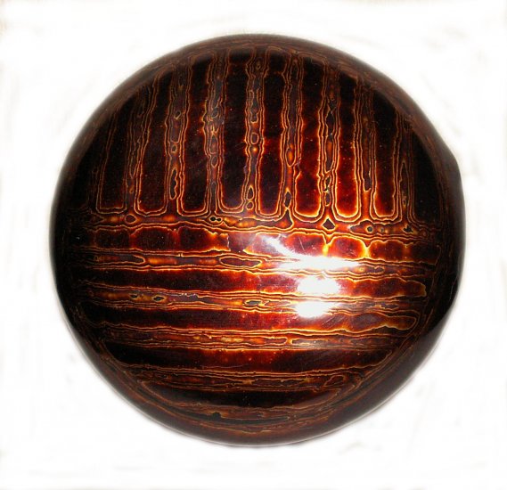 LACQUERED BOX HOLDING 6 COASTERS (DESIGN 2)