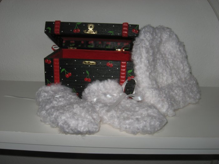 White Knit Baby Hat and Booty Set in Painted Cherry Box