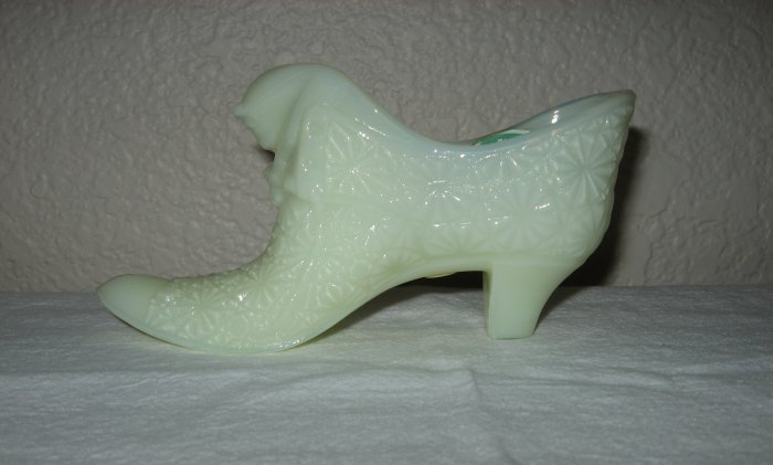 "Ole Virginia Glass" Shoe, Opaque Custard Colored, with Cathead