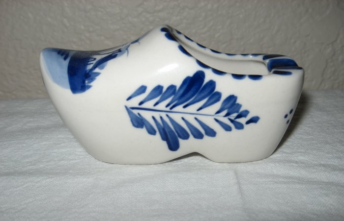 Hand Painted Ceramic Delft Blue Dutch Clog (Korea).