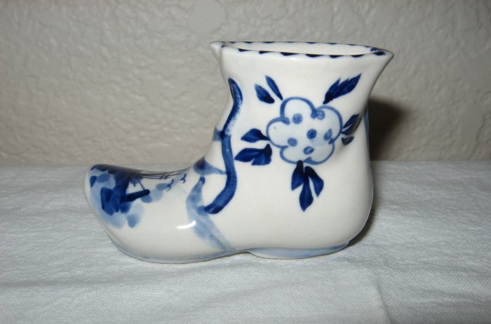 Ceramic Hand Painted Dutch Boot.