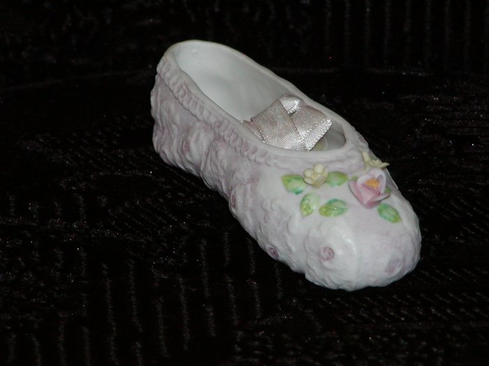 Enesco Lavender Bisque Ballerina Slipper Decorated w/Flowers (1983).