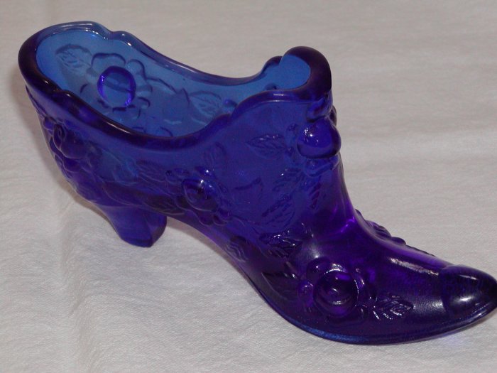 Fenton Cobalt Blue Rose Pattern Slipper.