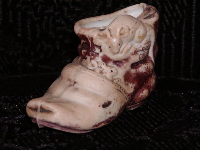 Man's Old Shoe with Mouse made in Japan