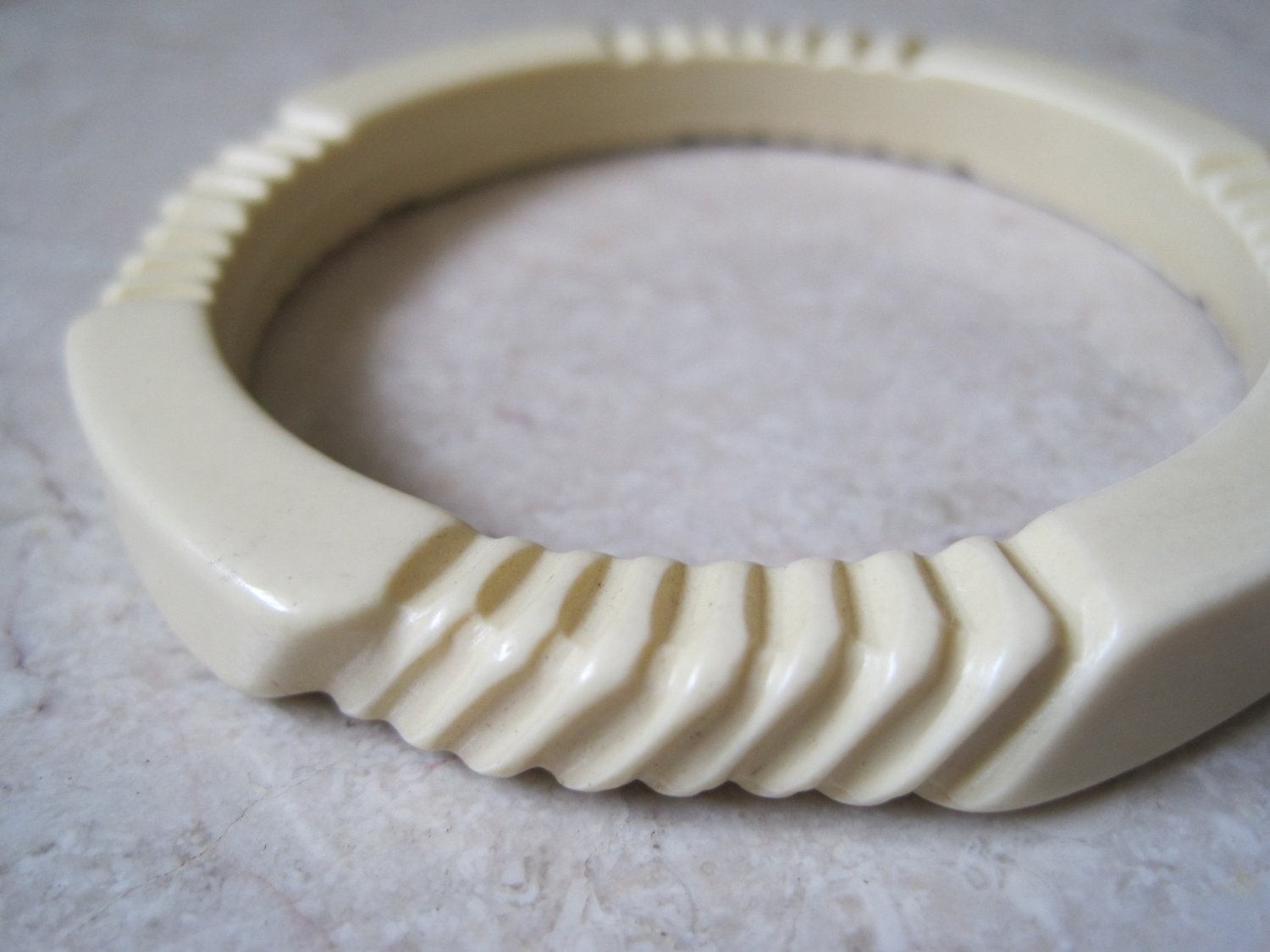 Vintage Bakelite Bracelet, Hand Carved, Cream Colored