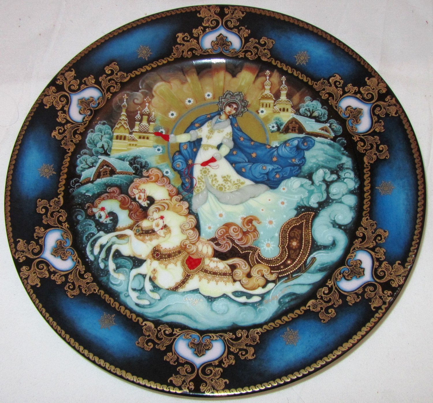 BRADFORD EXCHANGE RUSSIAN SEASONS COLLECTION WINTER MAJESTY COLLECTIBLE