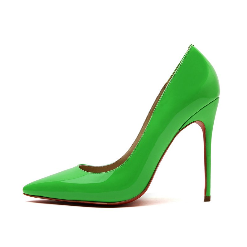 Cloverl Classic Jane Pump in Patent leather in Green