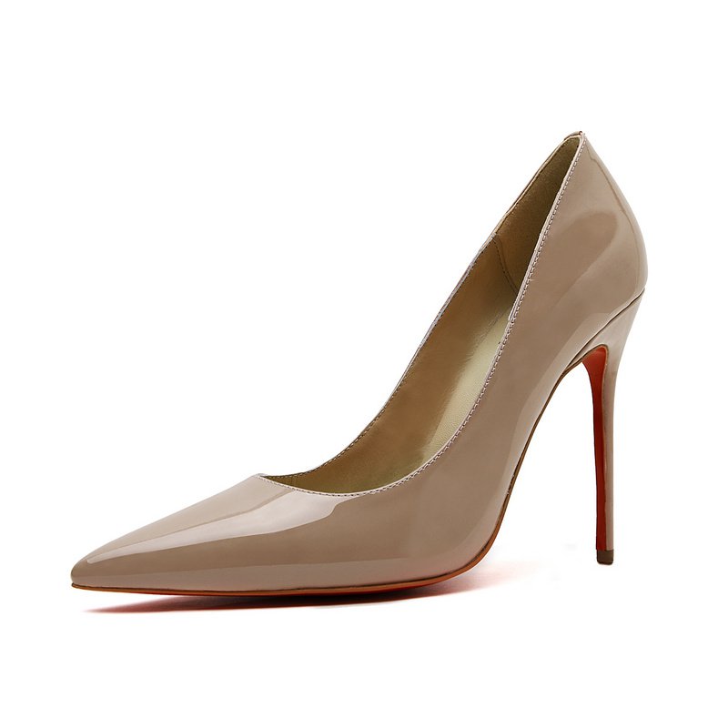 Cloverl Classic Jane Pump in Patent leather in Nude