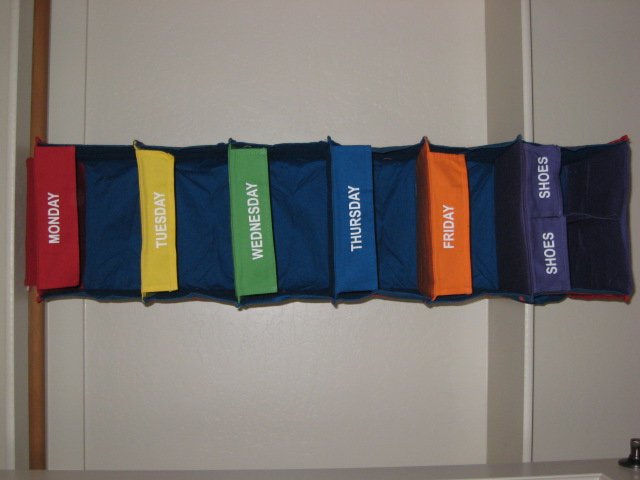 Kids Weekly Closet Organizer