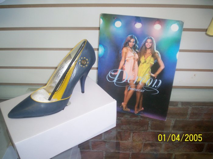 Navy Dereon Strut Pump