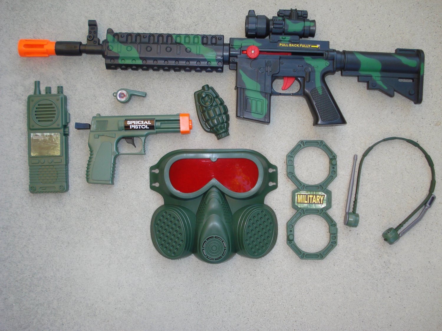 military weapons toy set