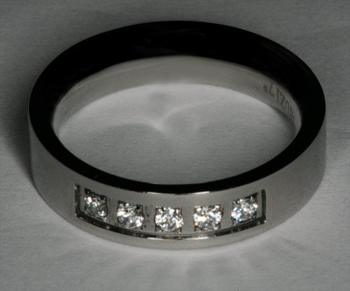 Diamond ring