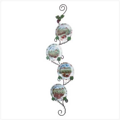 Vineyard Plates With Grapevine Display