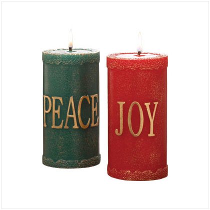 Discount Christmas Shopping: Festive Pillar Candle Set / Set of 2