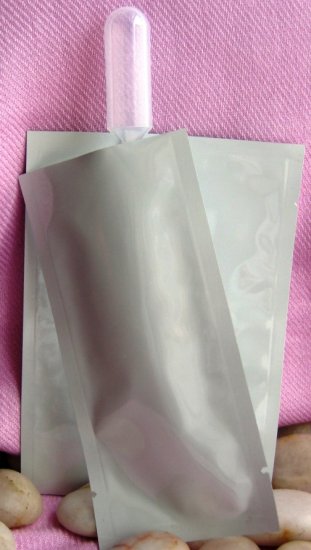 (50) Medium White Aluminum Sample Pouches