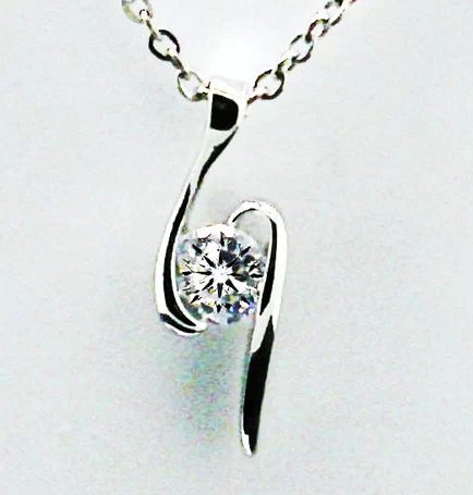 Zircon Hearts and Arrows diamond pendant crystal rhodium Switzerland