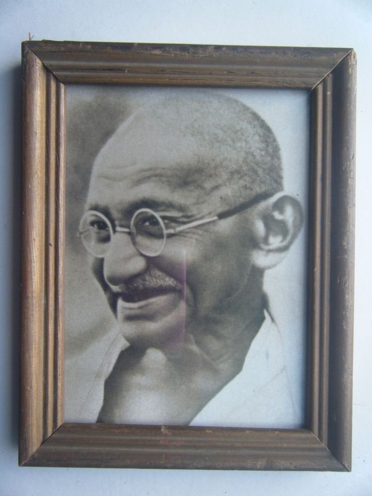 Mahatma Gandhi Bapu Photograph, Vintage Photo in Old Wooden Frame India #2725