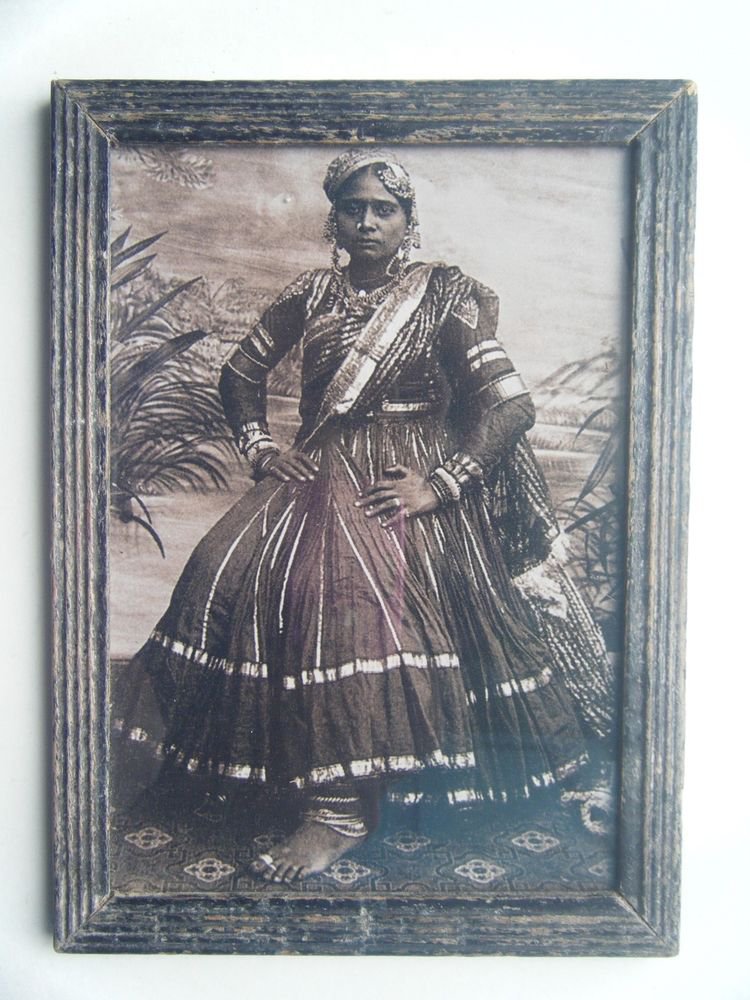 Indian Tribal Woman Rare Photograph, Vintage Photo in Old Wooden Frame #2734