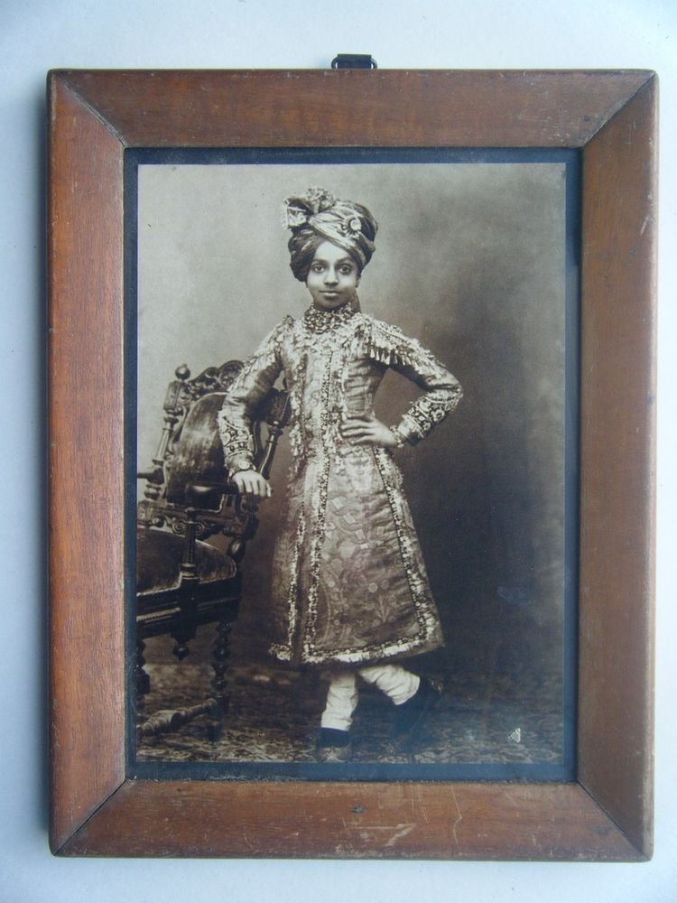Indian Maharaja King Rare Photograph, Vintage Photo in Old Wooden Frame #2719