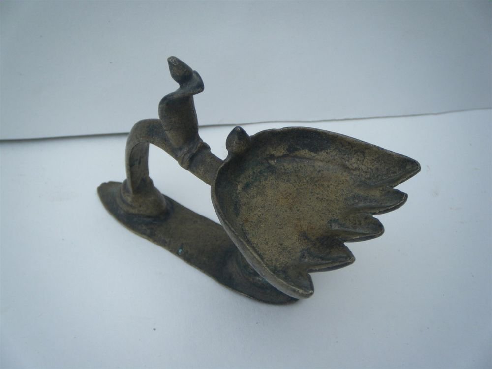 Antique Old Hindu Indian Ethnic Ritual Brass Aarti Puja Worship Lamp Rare #1068