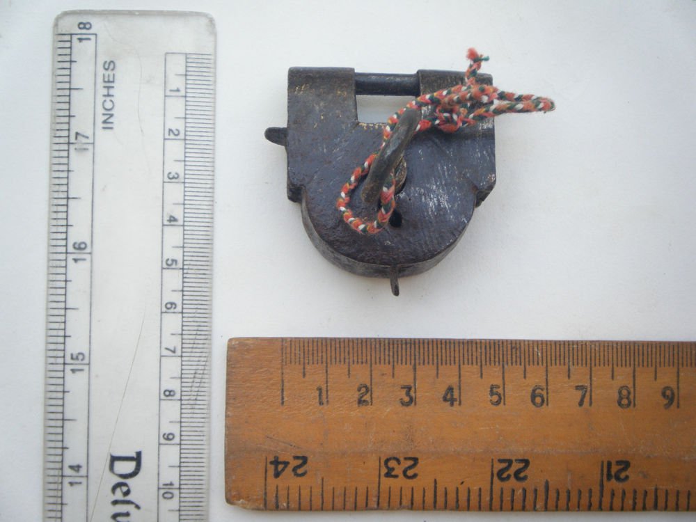 Original Old Iron Lock Antique Handmade Heavy Pad Lock Rare India Working #1534
