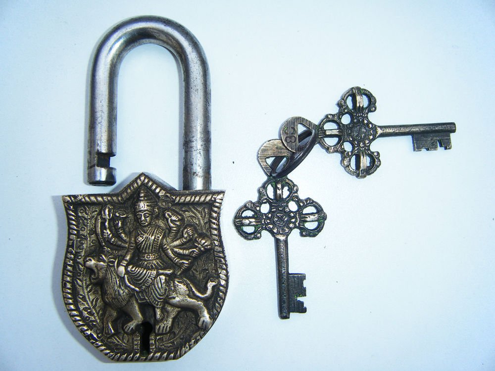 Brass Antique Finished Lock Handmade Heavy Pad Lock Rare India Working #1183