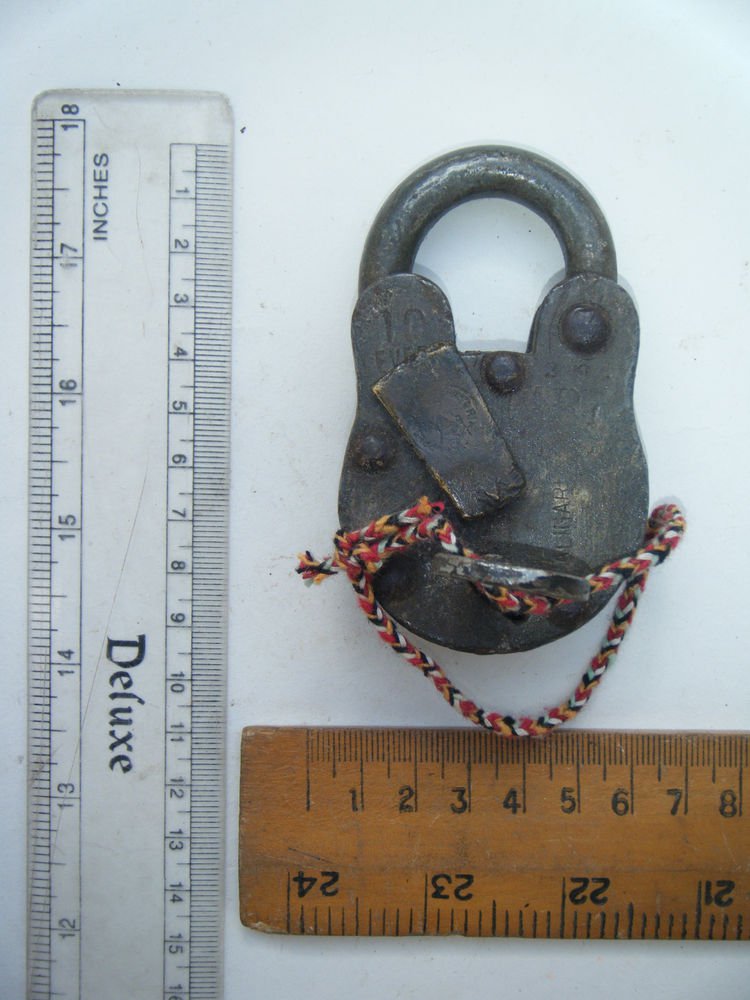 Original Old Iron Lock Antique Handmade Heavy Pad Lock Rare India Working #1516