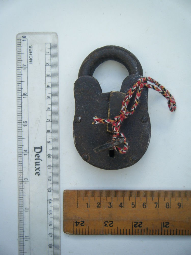 Original Old Iron Lock Antique Handmade Heavy Pad Lock Rare India Working #1515