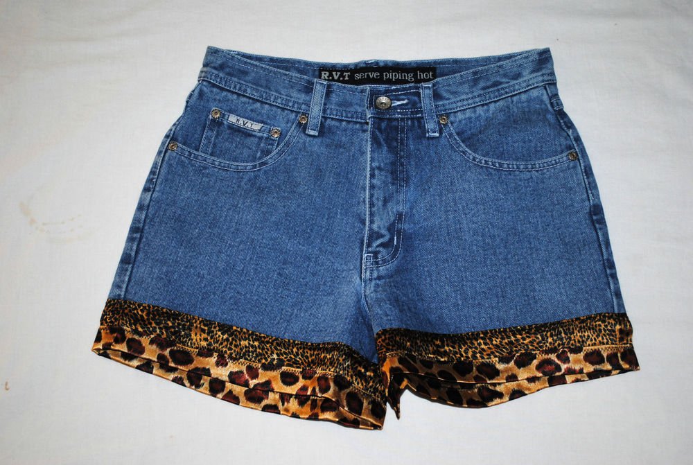 Sexy R V T denim shorts cheetah leopard trim Cotton 5 / 6 Serve piping hot NEW