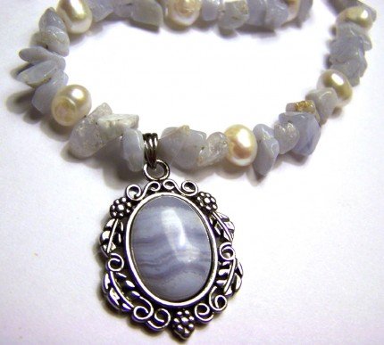 Blue Agate Chips and Freshwater Pearls Necklace