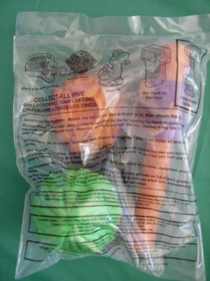 Taco Bell Donkey Kong Tree Maze Nintendo Toy MIP 1997