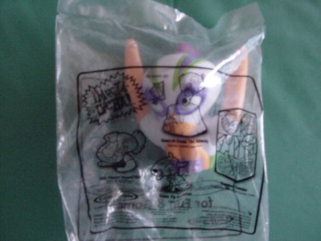 Carls Jr Hardees Mucha Lucha Kick Flipping Buena Girl