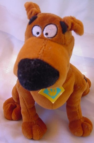Scooby Doo Dog Sitting Giftco Stuffed Plush 8.5"