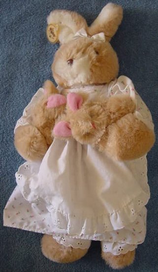 Russ Berrie Mama Bunny & 2 Babies Stuffed Plush Tag Rabbit