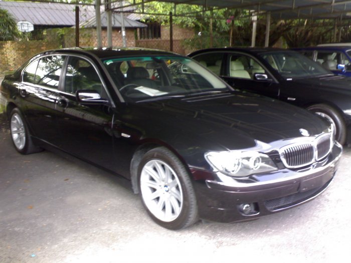 BMW735