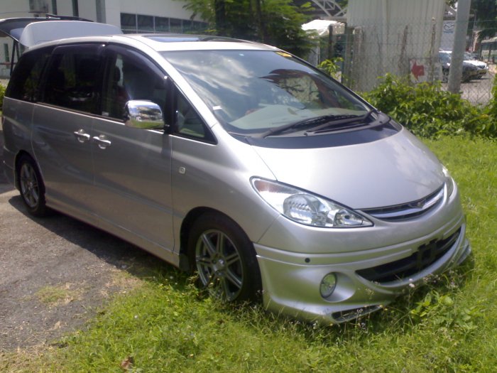 TOYOTA ESTIMA 2.4