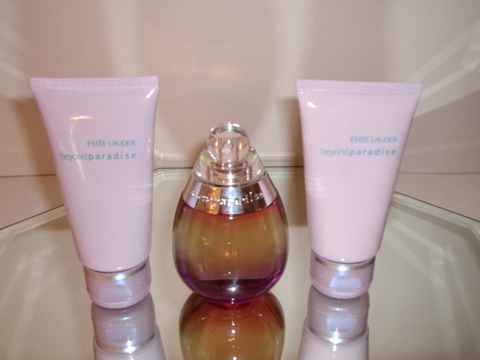 Estee Lauder Beyond Paradise Perfume/Body Lotion/Body Wash Set