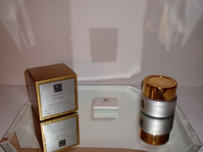 Estee Lauder Re-Nutriv Intensive Lifting Creme for Throat and Decolletage 1.7oz / 50ml