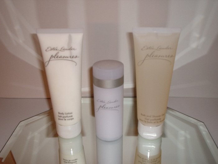 Estee Lauder Pleasures (Body Powder / Body Lotion / Bath and Shower Gel) Set