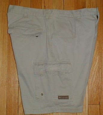 COLUMBIA SPORTSWEAR Khaki Cargo Shorts Mens Sz 38 --Make me an offer!!