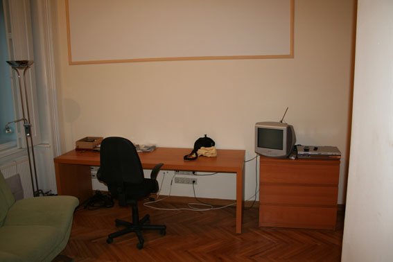 Apt -02 / DOUBLE Room / BEDROOM / Booking for 1 Night /
