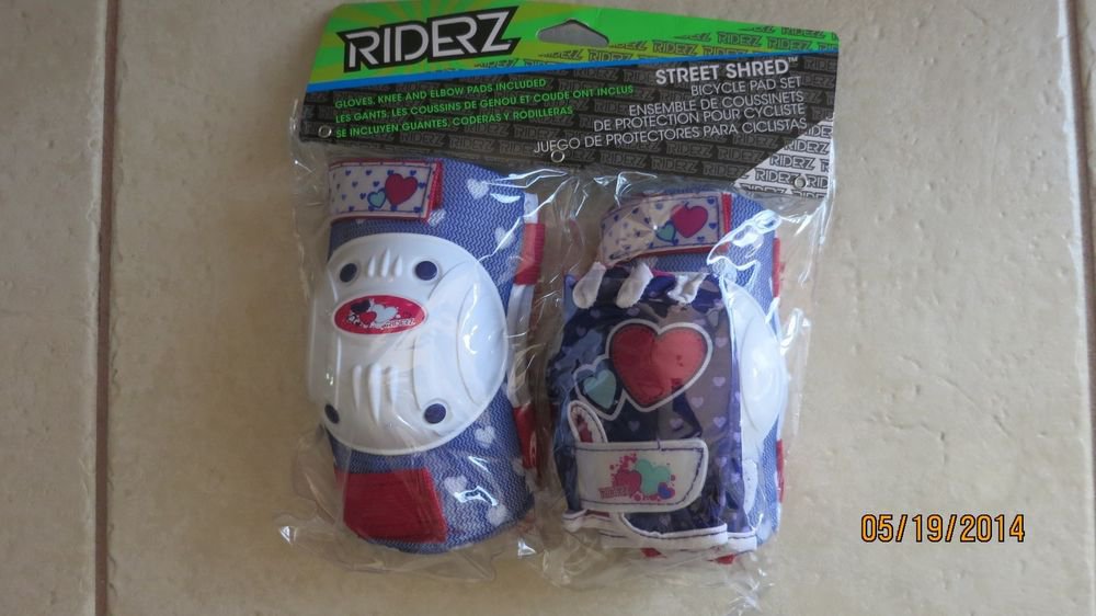 Riderz Street Shred Bicycle Pad Set ( Gloves Knee and Elbow pads ) purple white
