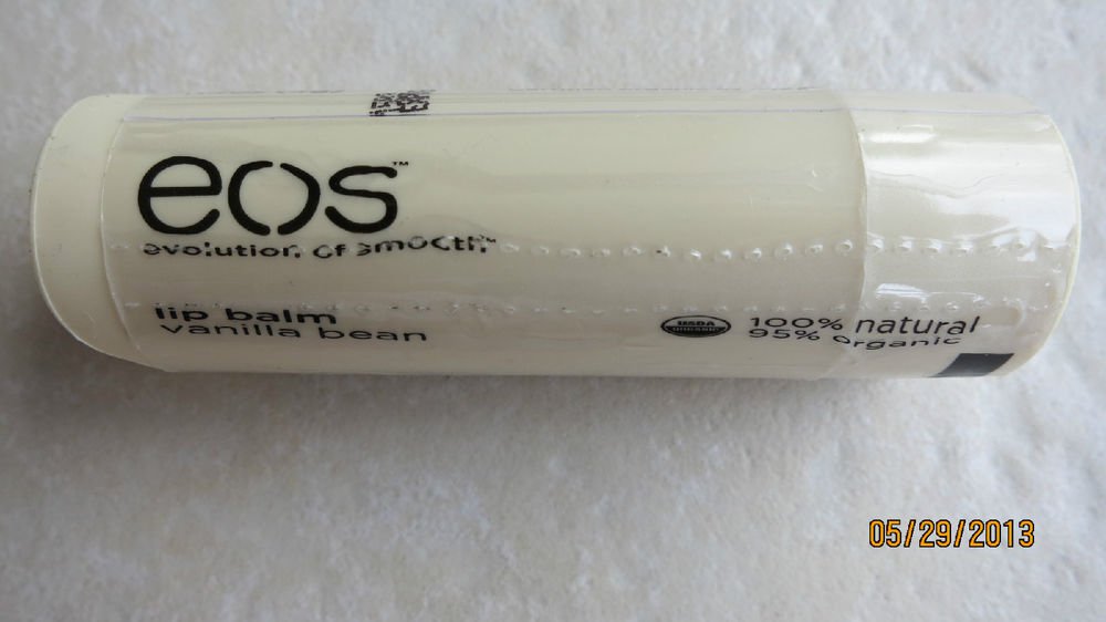 EOS Organic Lip Balm Stick Vanilla bean lip organic 100% natural Great Gift NEW