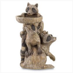 Raccoon Pedestal Birdfeeder