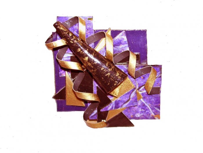 Curls Purple Brooch