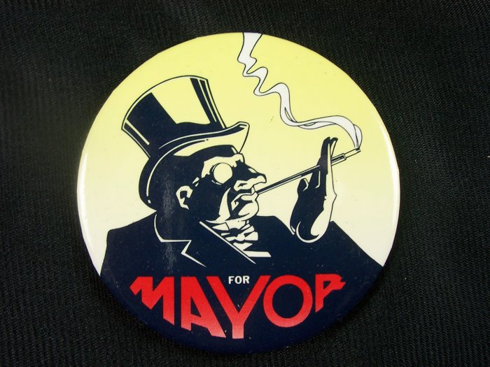 Batman Returns Penguin for Mayor Promo Pinback 1992